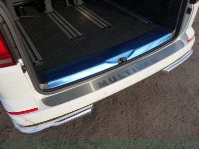 Накладка на задний бампер с надписью Multivan шлифованный лист ТСС для Volkswagen Multivan T6 2015-2021